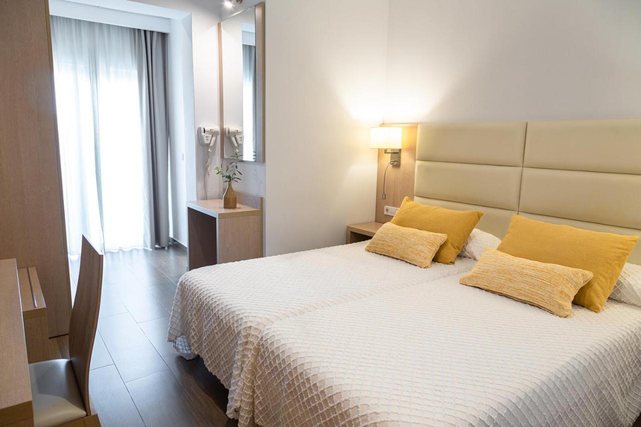 Hostal La Cigueena Пуртинач Экстерьер фото